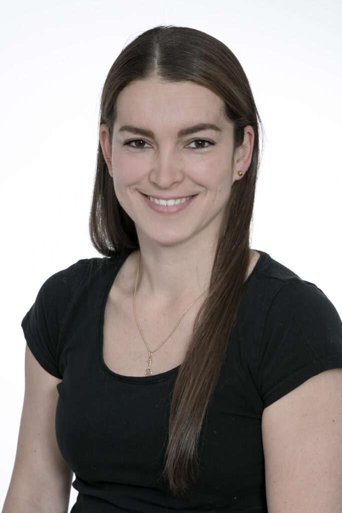 Dr. Natalie Wittlinger De Matheus-Zahnärztin Praxis Dr. Hirschfeld